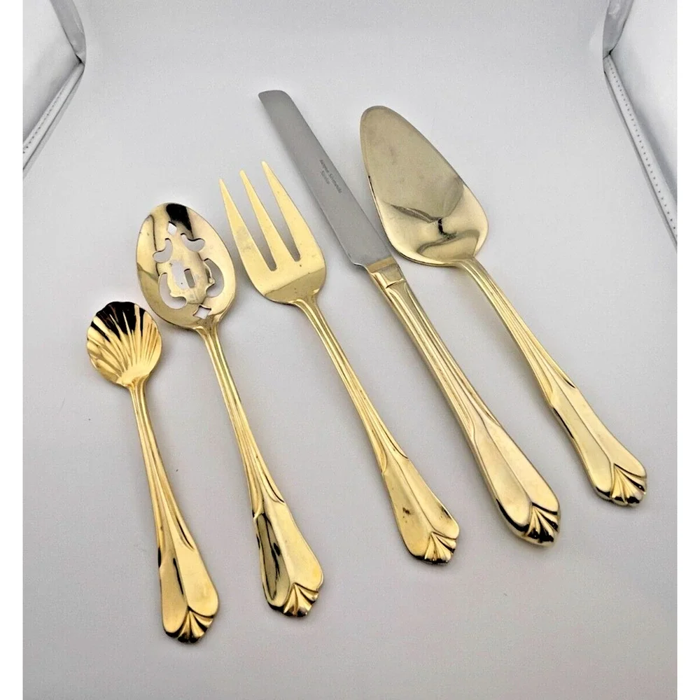 ABIGAIL gold accent serving pieces by‎ Hampton Silversmiths ( 5 pieces)